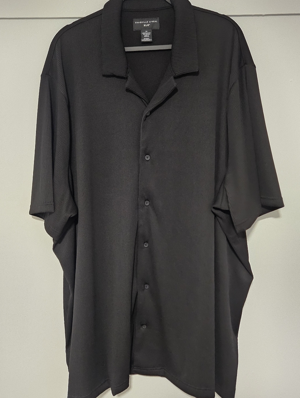 Men’s Black Short-Sleeve Button Down Shirt